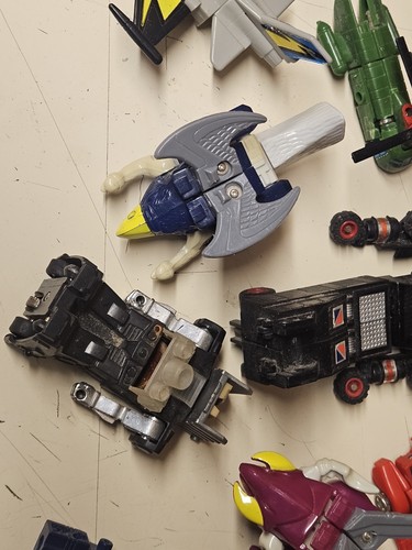 Lot Robots Transformers Hasbro Bandai G1 + notice + Autres 1980 - Foto 7 di 24