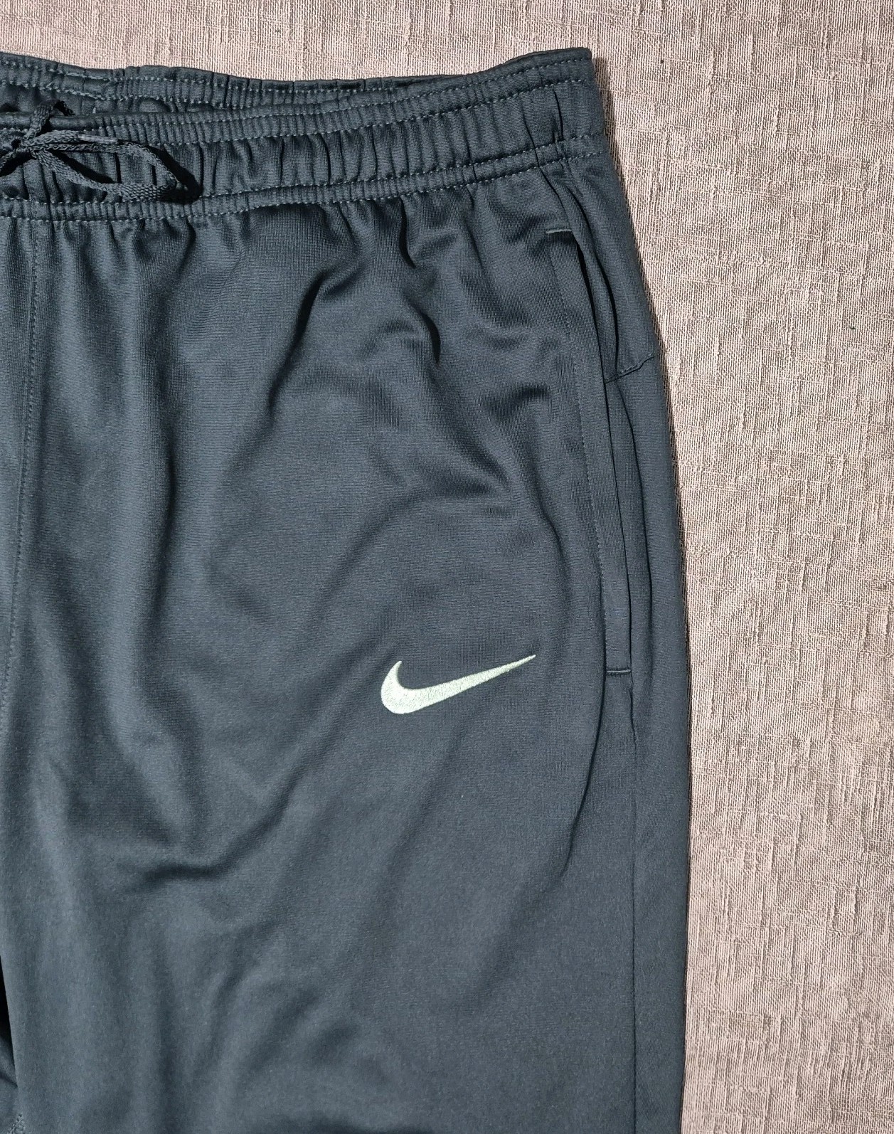 Tottenham Hotpsur Nike Dri Fit Tracksuit Bottoms Mens L W35 x L30 Green Joggers thumbnail 8