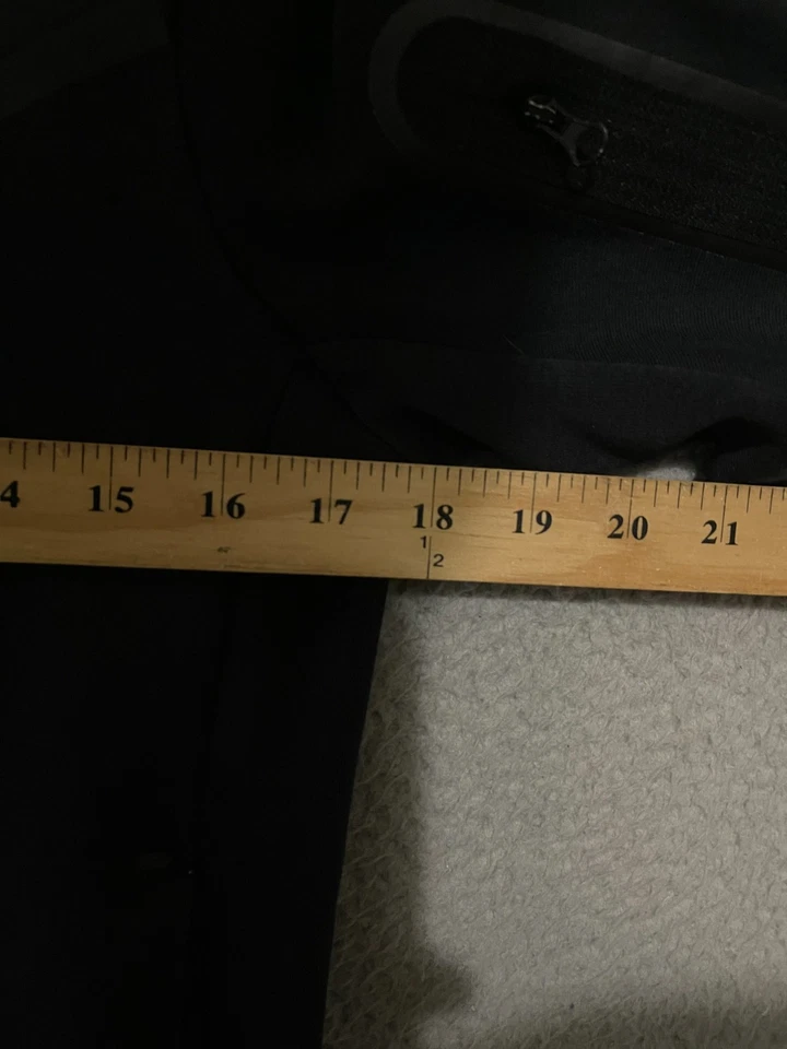 Nike Hoodie Boys Size Large Black Logo Tech Fleece Sweatshirt Kids - Image 4 of 4