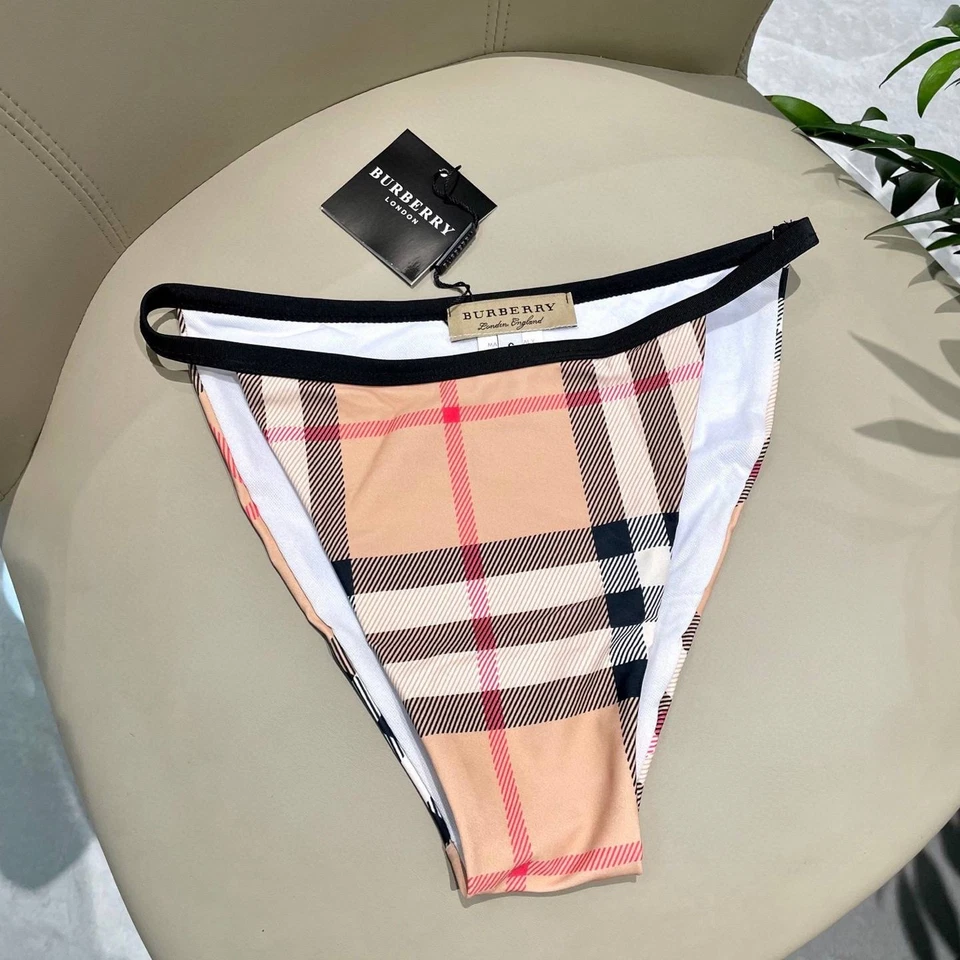 Conjunto de bikini Nova de dos piezas para mujer Burberry London talla S Foto 4 de 4