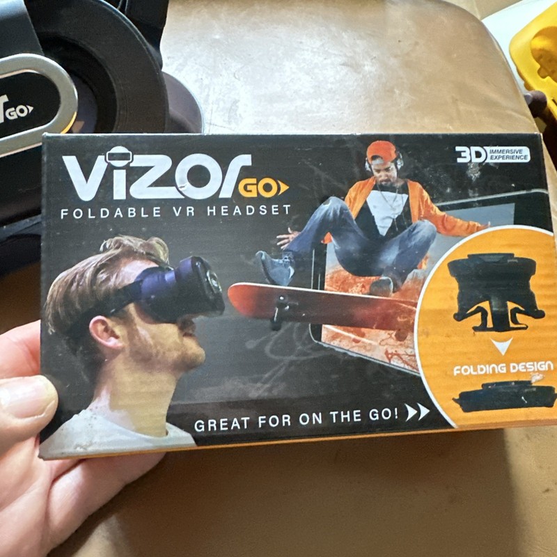 Vizor Go Foldable VR Headset, In Box, With Carry Case