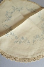 Small Round Table Cloth Embroidery Project Pre-printed With Lace Trim 17½in