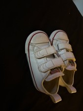 Converse Chuck Taylor 2v Ox 748653c Sneaker - Toddler's Size 7 - White