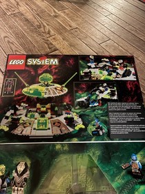 Lego System 6975 U.F.O. Alien Avenger RARE  Retired in 97 set