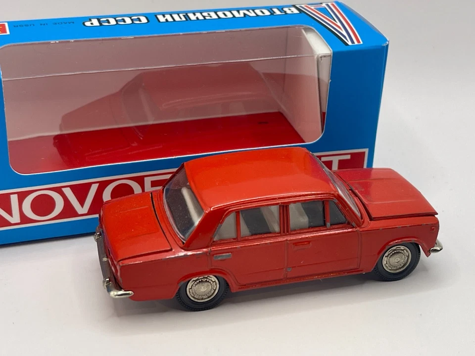 VAZ 2101 A9 RED ORIGINAL RARE USSR Made in CCCP VOLGA VAZ 1/43 NOVOEXPORT - Bild 3 von 4