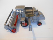 Combinación Allis Chalmers Gleaner modelo F vintage 1966 Ertl escala 1:32, #195, usada