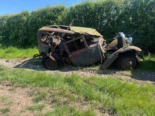 1931 Ford Saloon - Model A - ***NO RESERVE*** - Picture 1 of 17