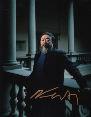 Ai Weiwei signed Artist 10x8 Photo AFTAL & UACC [16448] Full Signing Details