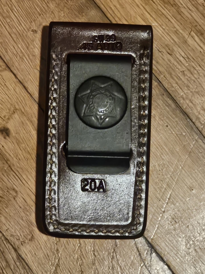 Bianchi Gunleather Magazine Pouch Model 20A Black Leather Open Top Clip On 9/.40 - Image 3 of 3