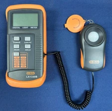 Dr. Meter LX1330B Digital Lux Meter Range: 0.1 - 200,000 Lux SKU: 161-61330-08