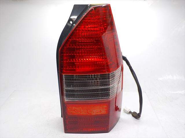 JDM MITSUBISHI N84W Chariot Grandis Tail lights Right side