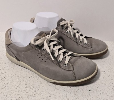 ECCO Chase II 2 Taupe Leather Sneakers Women's Size 40 (9-9.5) Sofsole Inserts