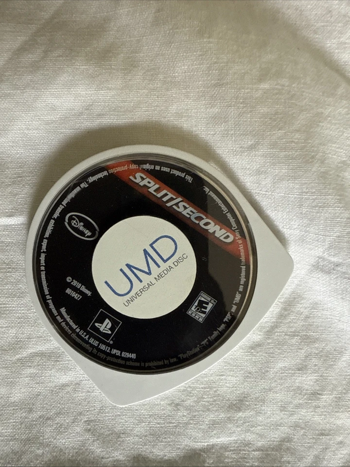 Sony PSP 1001 Black/With Case And 3 Games No Charging Cords - Image 4 of 4