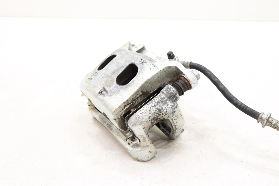 Pinza Nissan Murano 2015 2016 2017 2018 2019 2020 2021 2022 2023 2024 Foto 3 de 4