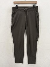 Athleta Midtown Ankle Pants Womens 6 Green Stretch Pockets Gym Yoga Travel