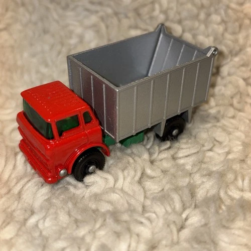 Matchbox Series #26 Lesney G.M.C. Tipper Truck Moving Parts Interactive Play