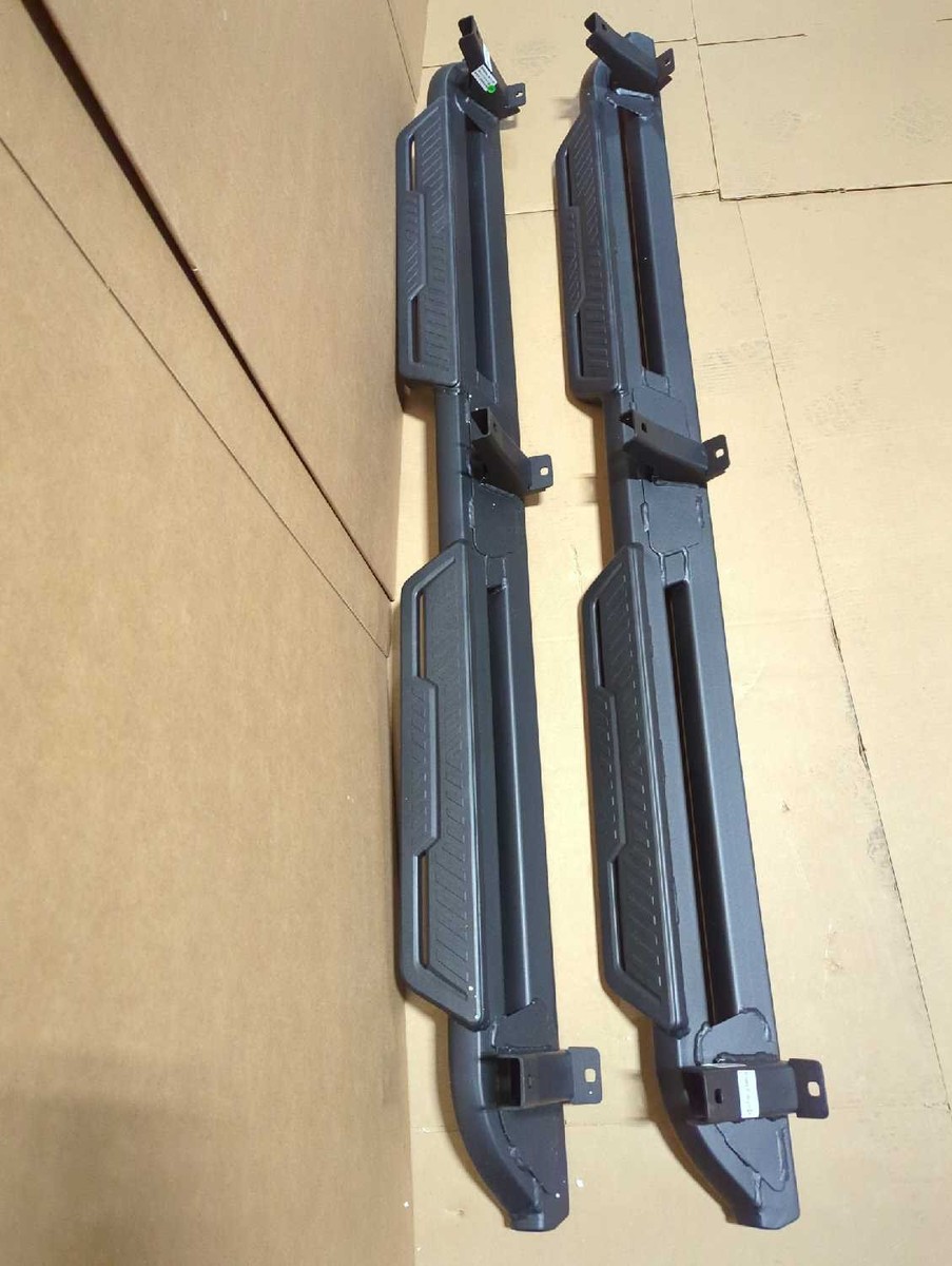 New OEM Genuine GM Side Steps Rock Slider Set 2022-2025 New OEM Genuine GM Side Steps Rock Slider Set 2022-2025