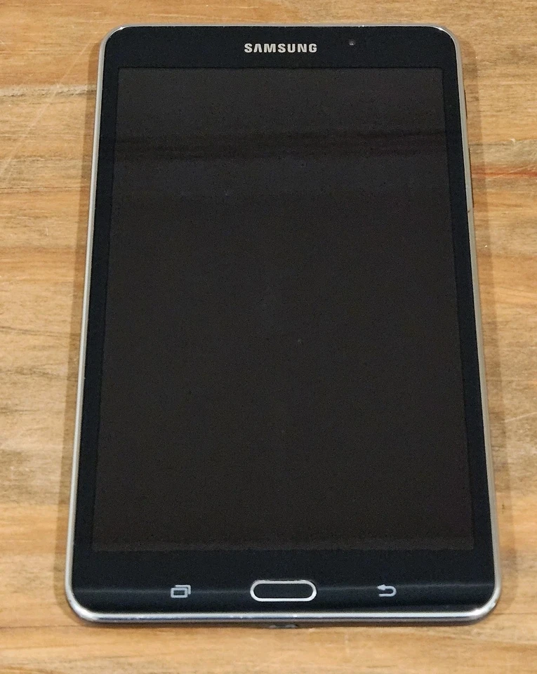 Samsung Galaxy Tab 4 7.0" 8GB Black SM-T230NU Wifi Only Bundle No Charger  - Image 3 of 4