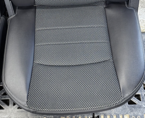 ✅ 13-24 RAM 1500-3500 SPORT CREW CAB OEM LEATHER / CLOTH HEATED SEATS SET BLACK - Picture 19 of 24