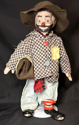 Collection Yves Rocher : Poupée Clown En Porcelaine Et Tissu, Nœud Papillon, 23cm – NEUVE
