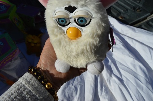 RARE 1ST GENERATION 1998 TIGER FURBY SNOWBALL WITH BLUE/YELLOW EYES 70-800 WORKS - Picture 4 of 7