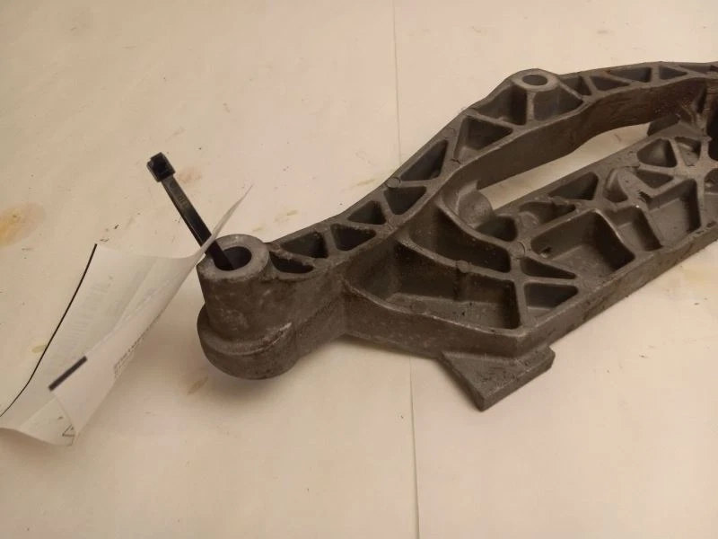 Montaje de motor para Cadillac XTS 2015 OEM 13227756 Foto 3 de 4