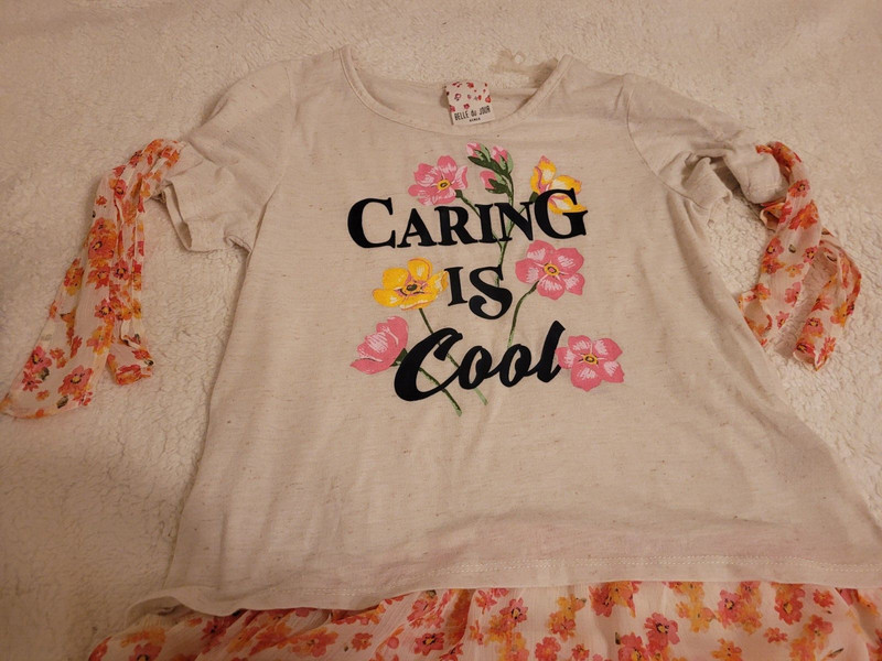 Girls Shirt  Size M Belle de Jour EUC  CUTE 25-568