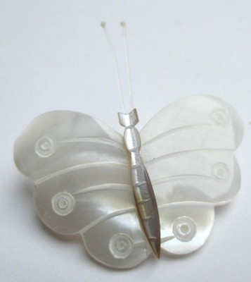 Broche Vintage Papillon En Nacre Et Or De Tolède - Modèle Unique Et élégant, état Impeccable - Occasion