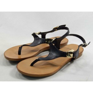 aldo black flip flops