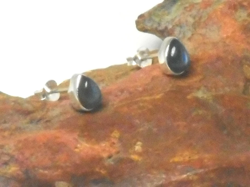 Fiery LABRADORITE Sterling Silver 925 Gemstone Stud Earrings - 5 x 7 mm - Image 4 of 4