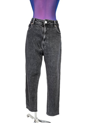 H&M Stonewashed Black Denim Mom Jeans Tapered Leg Size 12 Women's L19 - Picture 10 of 11