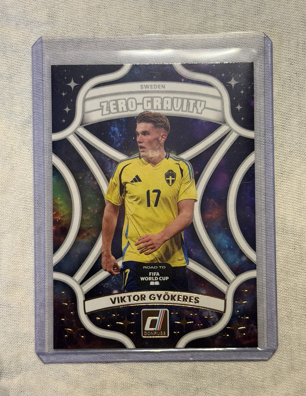 Panini Donruss Road to FIFA World Cup 2025-26 Zero Gravity #11 Gyokeres Sweden