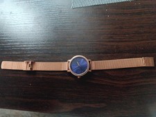 Damenuhr Armbanduhr Rosa-Gold Lederarmband DKNY Violet