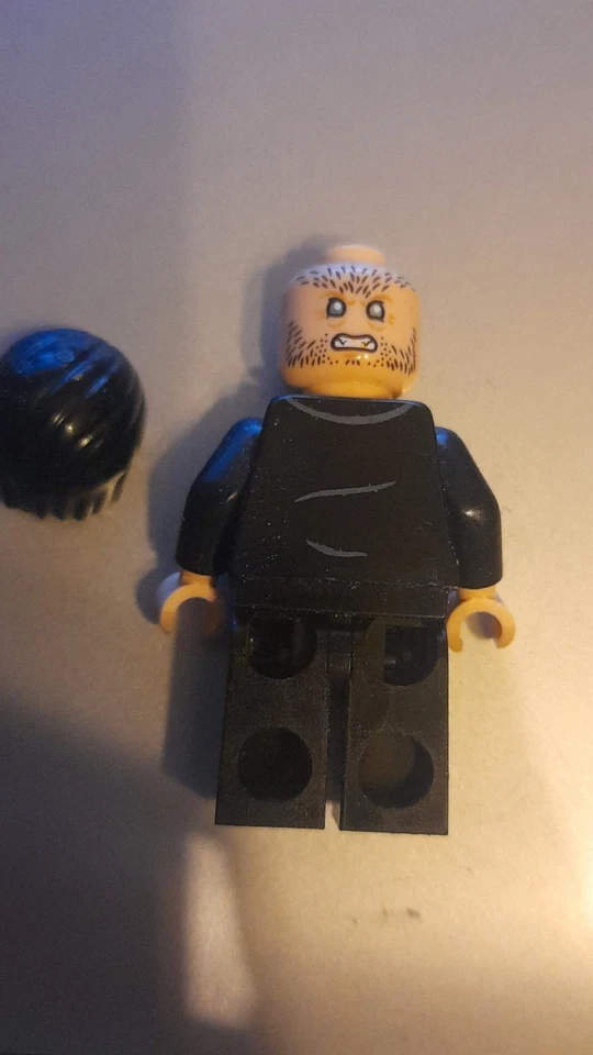 LEGO Harry Potter 75980 Attack on The Burrow, foto 3 di 3