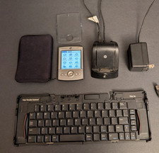 Palm Tungsten T2 PDA Bundle w/ Keyboard Cradle Case - Holds Charge - READ
