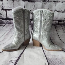 EUC! Crown Vintage CV Starry Shimmer Silver Embellished Boots Womens Size 9