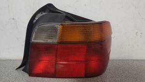 BMW 3 Compact E36 Rücklicht hinten links 9404429 1.60 Petrol 1996 33749909