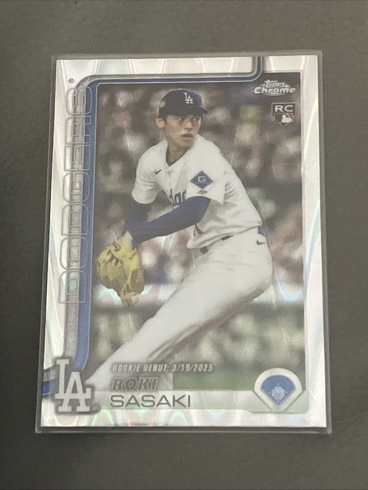 Roki Sasaki 2025 Topps Chrome Update Rookie Debut RayWave #USC73 LA Dodgers RC