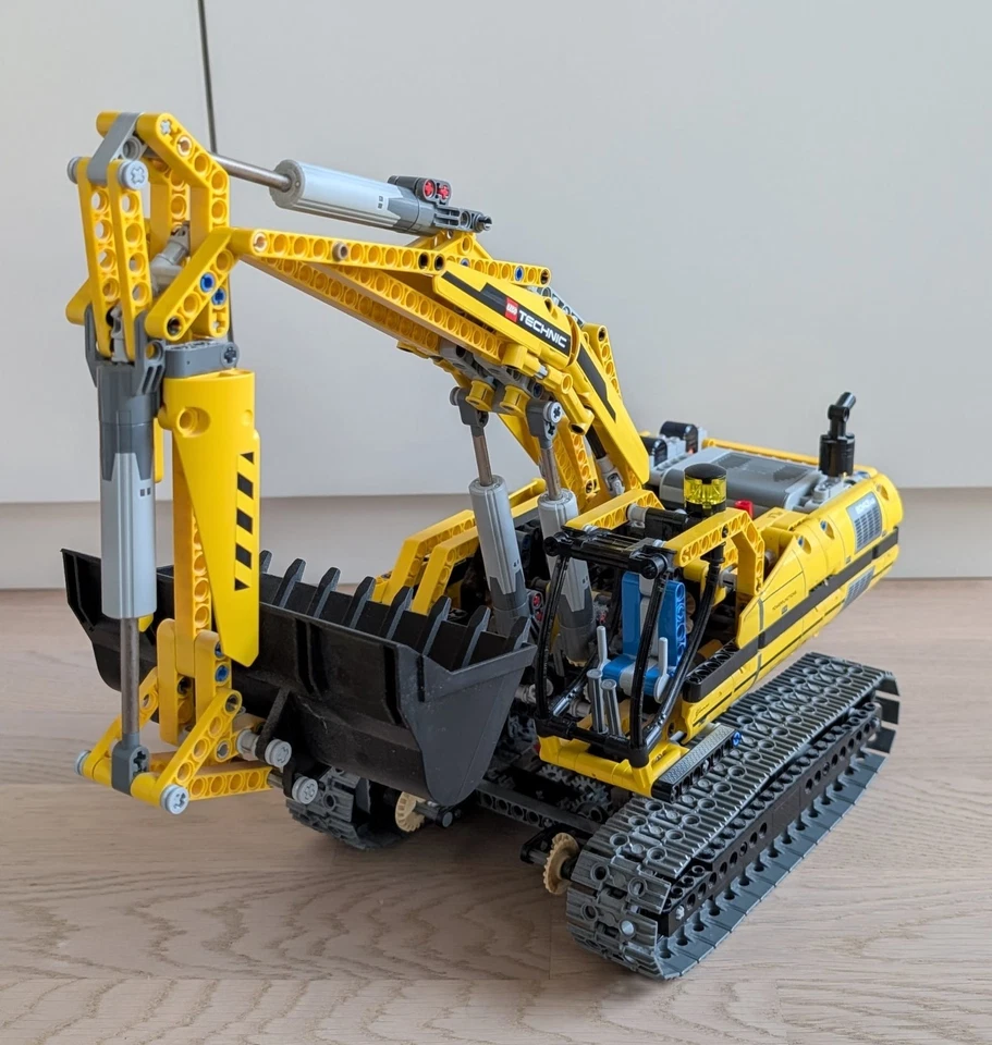 LEGO® Technik * 8043 motorisierter Raupenbagger * voll funktionsfähig * - Bild 2 von 4