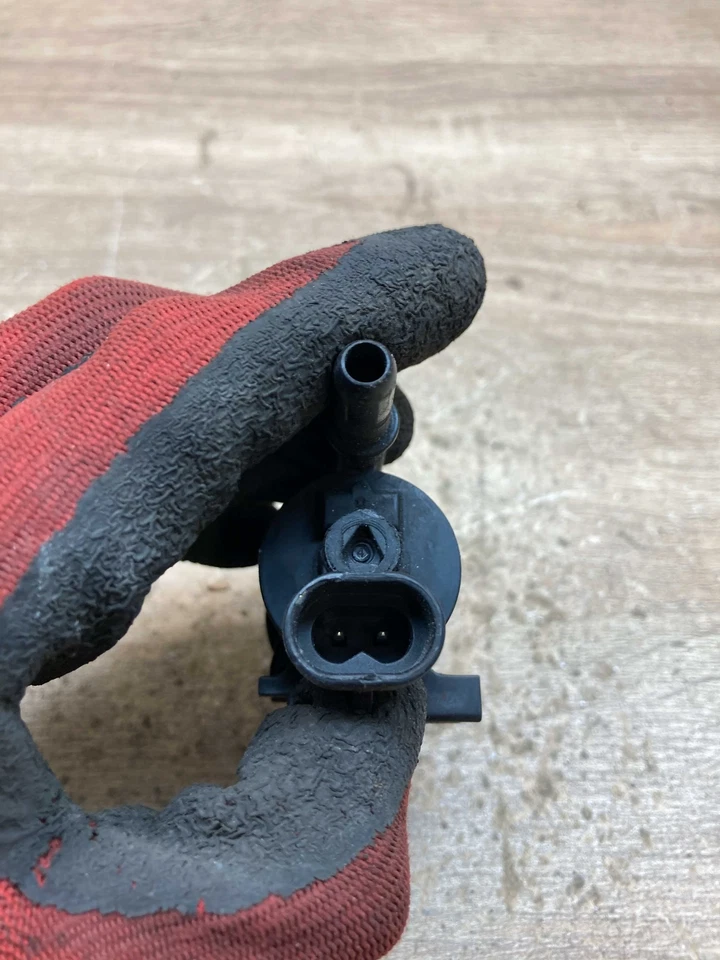 1997278 Saab 93 Vacuum pump Solenoid Control Valve Delphi - Image 4 of 4