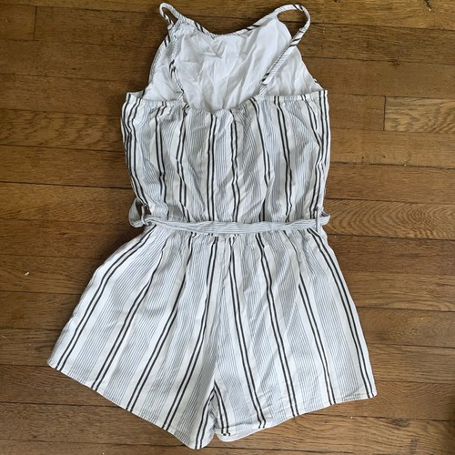* Abercrombie Kids Girls Romper sz 15 / 16 striped shorts EUC pockets - Picture 2 of 2