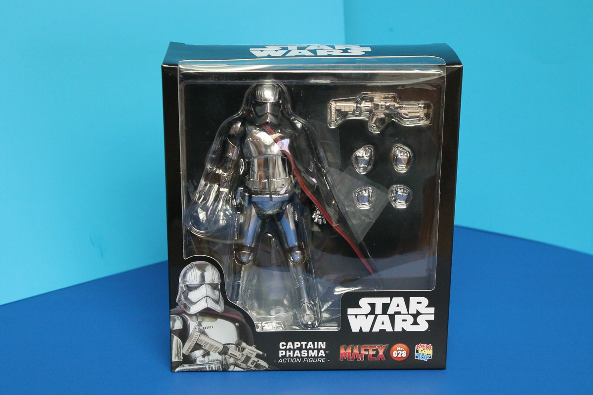 MAFEX Captain Phasma No. 028 Star Wars The Force Awakens Action