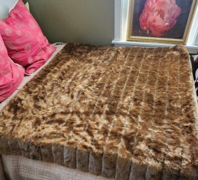 Dennis Basso Cozy Cuddle Faux Fur Ribbed Brown Blanket Throw
