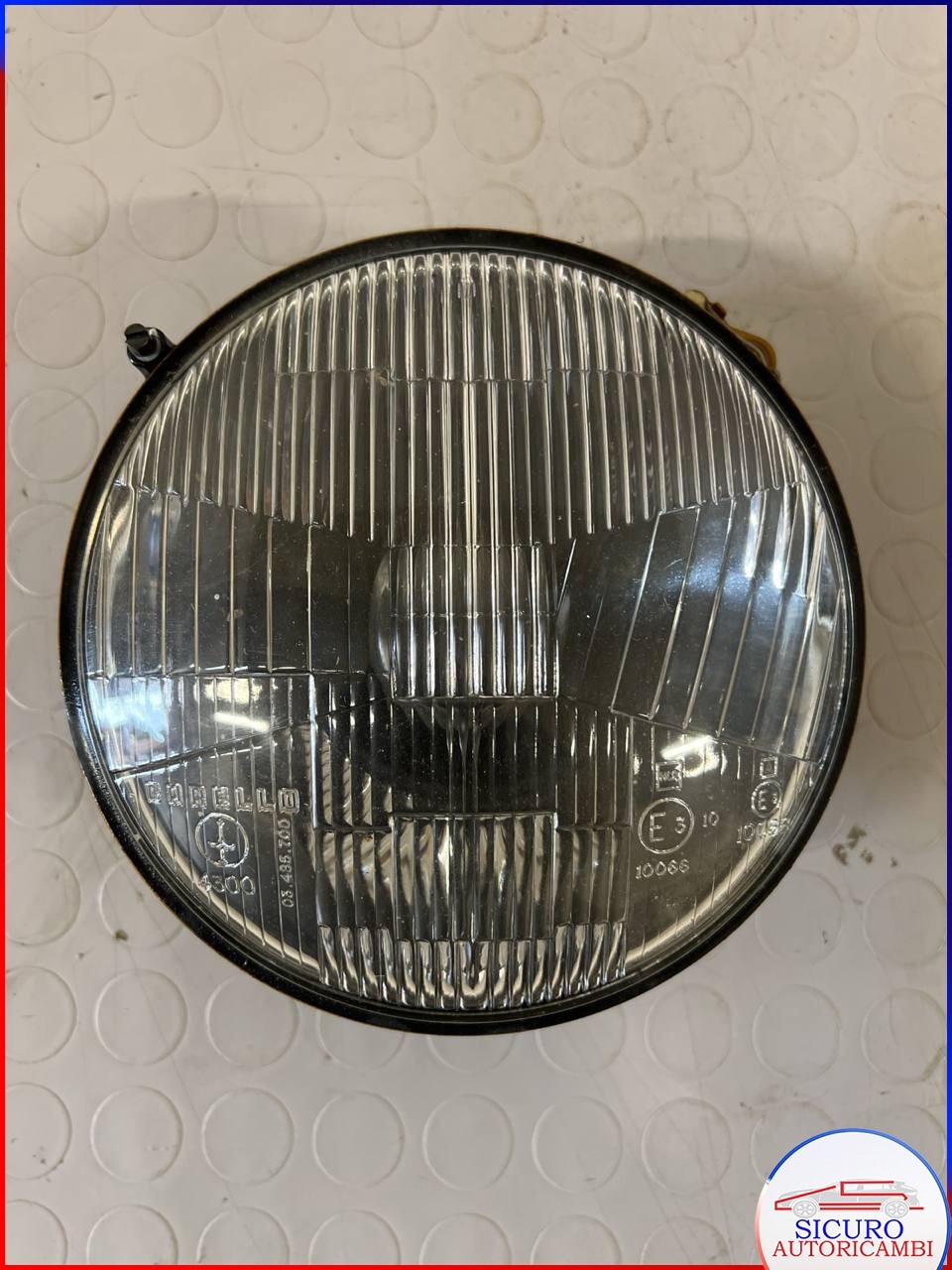 Foto 1 di 2