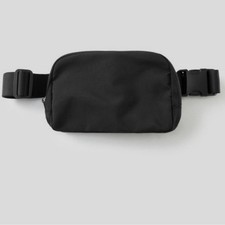 NWT 90's casual waist bag fanny pack in black