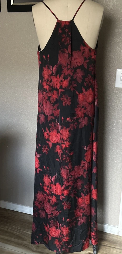 Vestido maxi sem mangas Nicole Miller preto/vermelho tamanho médio - Imagem 4 de 4