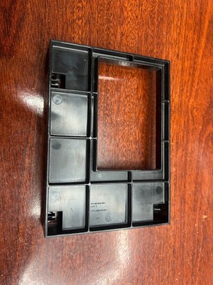 HP 2.5'' to 3.5'' SSD SATA SAS Drive Adapter Converter 661914-001 Used
