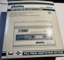 Mini Lecteur De Cassette Stéréo Marque PHONIA. Modèle 2001.