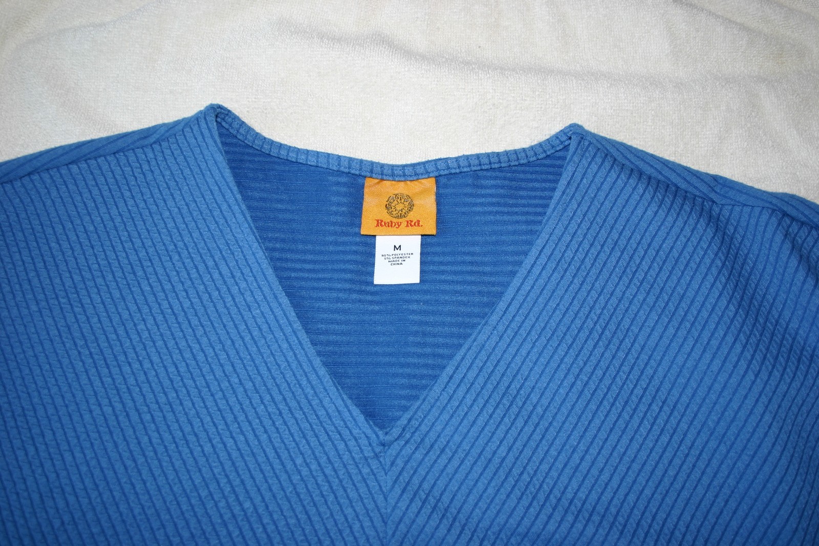 Ruby Road Tie Front Pullover  3/4 sleeve EUC - image 3