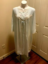 VTG Vanity Fair Light Blue Large Nightgown Non-stretch Sheen Material